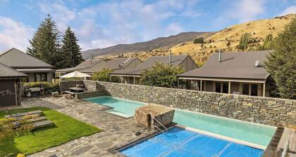 Cardrona Retreat, Resort spa & swimming pool