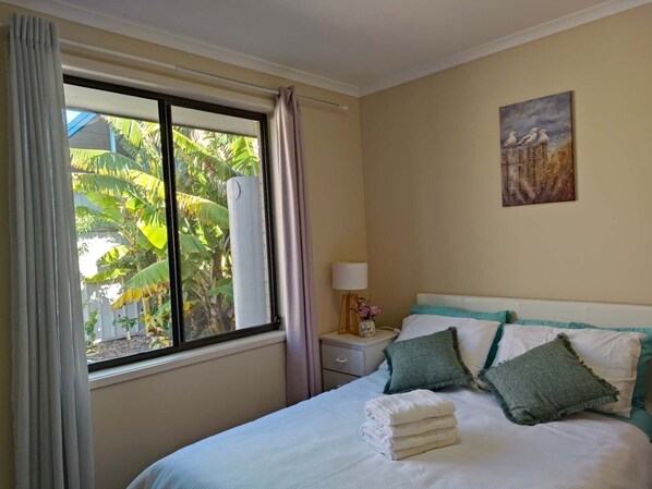 5 chambres, fer et planche à repasser, Wi-Fi, draps fournis