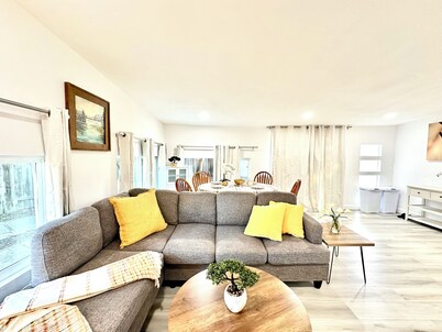 Charming 3-bedroom Guesthouse with WiFi in Sunnyvale