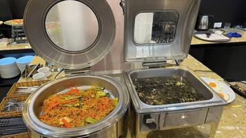 Morgenmadsbuffet hver dag (80000 VND pr. person)