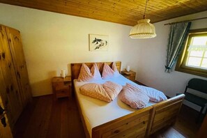 2 chambres, lit parapluie, Wi-Fi gratuit, draps fournis