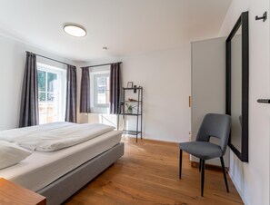 2 bedrooms, Internet