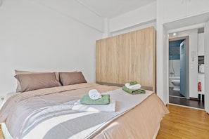 1 chambre, fer et planche à repasser, Wi-Fi, draps fournis