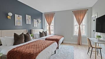 3 soverom, skrivebord, reiseseng for barn og wi-fi (inkludert)