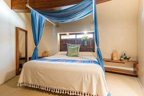 7 bedrooms, iron/ironing board, WiFi