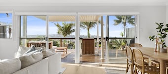 Chic Coastal 1-Bedroom Home with Balcony & BBQ