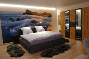 1 chambre, fer et planche à repasser, accès Internet