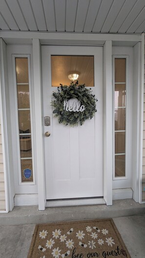 Exterior detail - New Charming Murray 2 BR Home just 20 min to mtns or downtown, 5 min to IMC. (Murray)