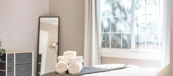 Spacious Depot Town 6BR Multi-Unit!