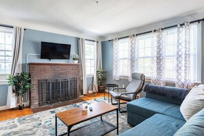 TV, fireplace, offices
