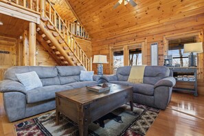 TV, peis og kontorer