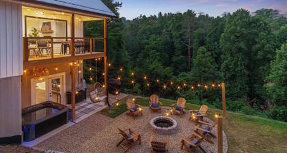 Mountain Retreat~Game Rm~Hot Tub~FirePit~Mtn Views