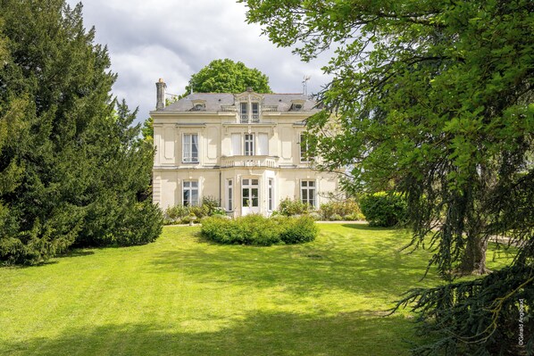 Front of property - Domaine Beaumont - Vignoble & Maison d'Hôtes Vigneronne  (Distré)