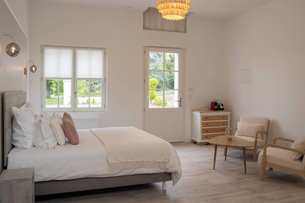 Romantic Double Room, Park View | Free WiFi