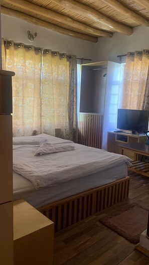 Deluxe Room | Desk, free WiFi - Ser-Dung Guest House (Leh)