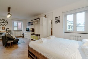 1 室のベッドルーム、WiFi、ベッドシーツ