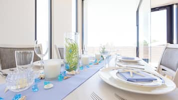 Villa, Balcony | In-room dining
