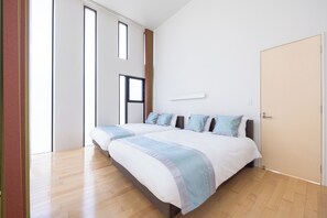 Villa, Balcony | 2 bedrooms, free WiFi - shironorakuen Villa Blanc H (Motobu)