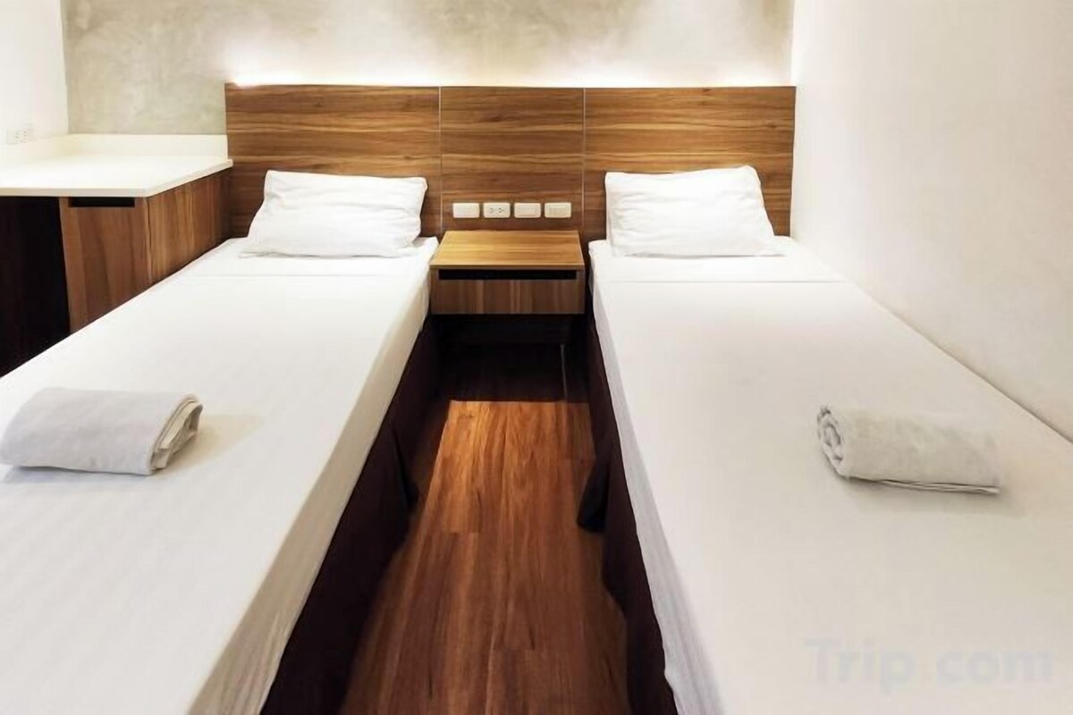 Escrivaninha, Wi-Fi de cortesia, roupa de cama