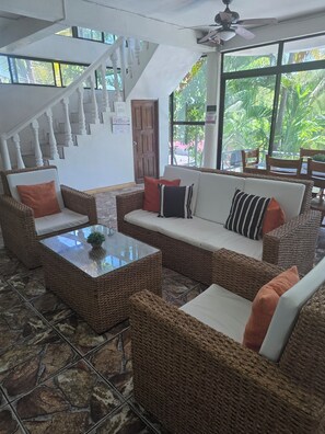 Interior - Little Beach House (Tamanique)