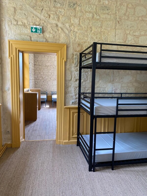 Room - Auberge des Hirondelles (Benais)