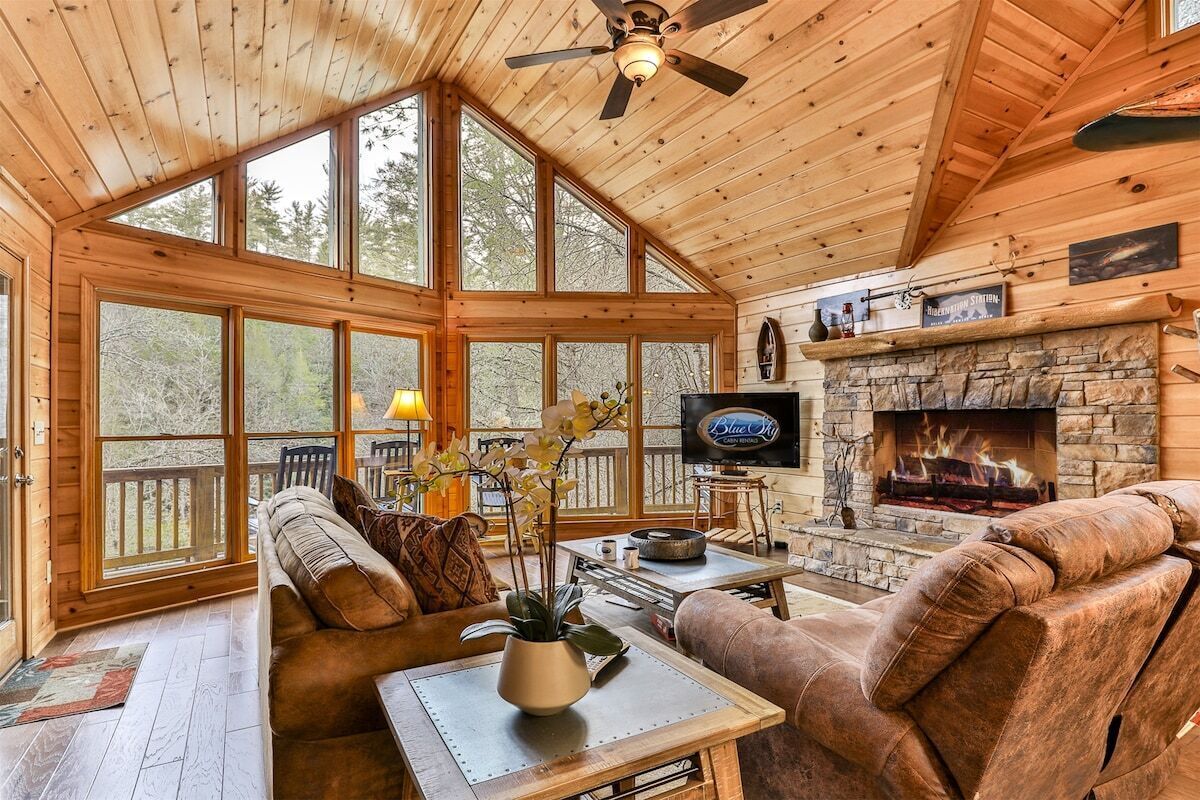 Smart TV, fireplace, foosball, books