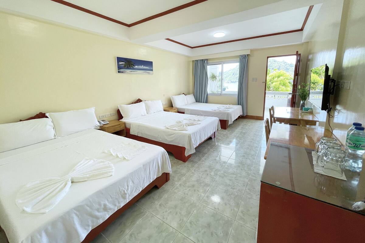 Family Room | Meja, Wi-fi percuma, cadar katil 