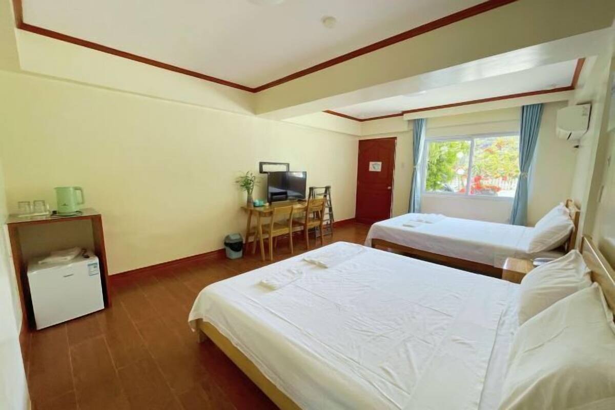 Desk, free WiFi, bed sheets