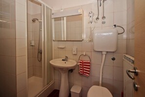 Toallas, papel higiénico