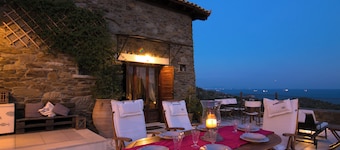 Saronic Citadel Villa with pool and Starlink 400Mbps Internet