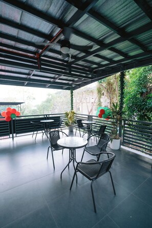 Terrace/patio - Upgrace Inn Coron (Coron)