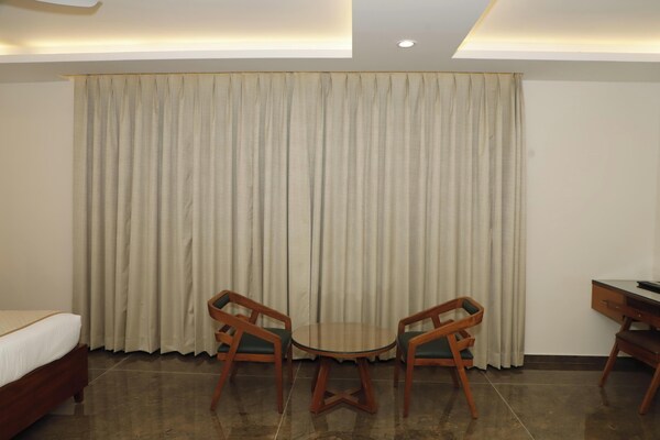 Hotel V K Grand - Kannauj