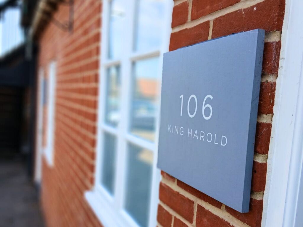 Double Room | Desk, laptop workspace, iron/ironing board, free WiFi