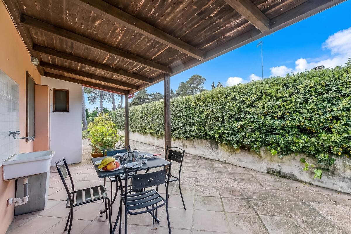 Appartement familial, 1 chambre, terrasse (Rosmarino Among Greenery And Sea -) | Restauration en plein air