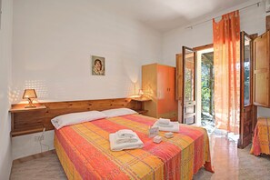 Family Studio, Terrace (Salvia Among Greenery and Sea- Airco) | 1 bedroom, WiFi, bed sheets - Country Residence Near The Beach (Otranto)