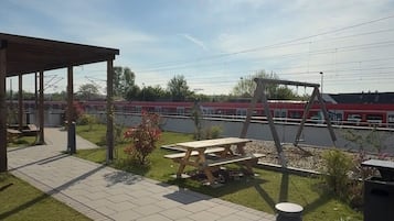 Ulkoruokailutilat