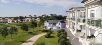 Appart sur le Terrain de Golf !