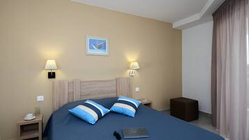 1 bedroom, free WiFi, bed sheets