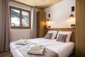 3 bedrooms, free WiFi, bed sheets