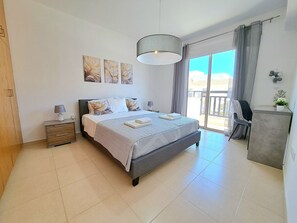 3 quartos, ferros/tábuas de passar roupa, Wi-Fi, roupa de cama