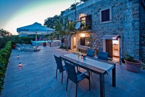 Kamar, 3 kamar tidur, Boleh Merokok, balkon | Teras/patio