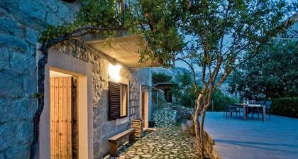 Room-villa Don Dan Near Split