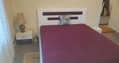 2-bedroom apartment in charming Tuzla with WiFi, AC