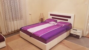 2 Schlafzimmer, Bügeleisen/Bügelbrett, WLAN, Bettwäsche