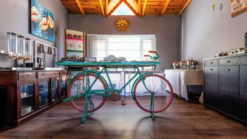 Daily local cuisine breakfast (INR 500 per person)