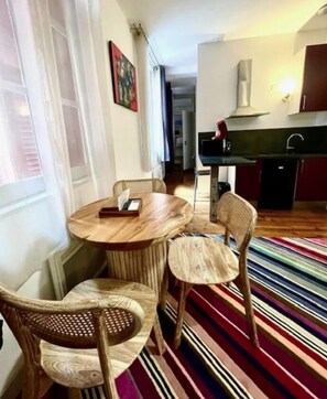Family Penthouse, 1 Bedroom | In-room dining - Baionakoa Residence (Bayonne)