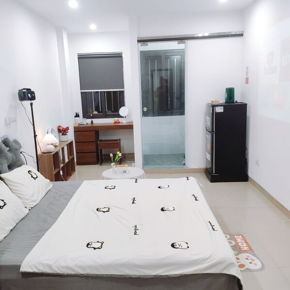Deluxe Studio Suite | Desk, free WiFi, bed sheets - Heart Home (Hanoi)