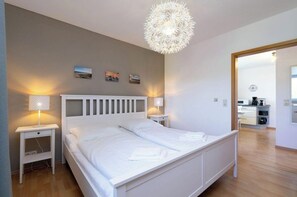 1 chambre, lit parapluie, Wi-Fi gratuit, draps fournis