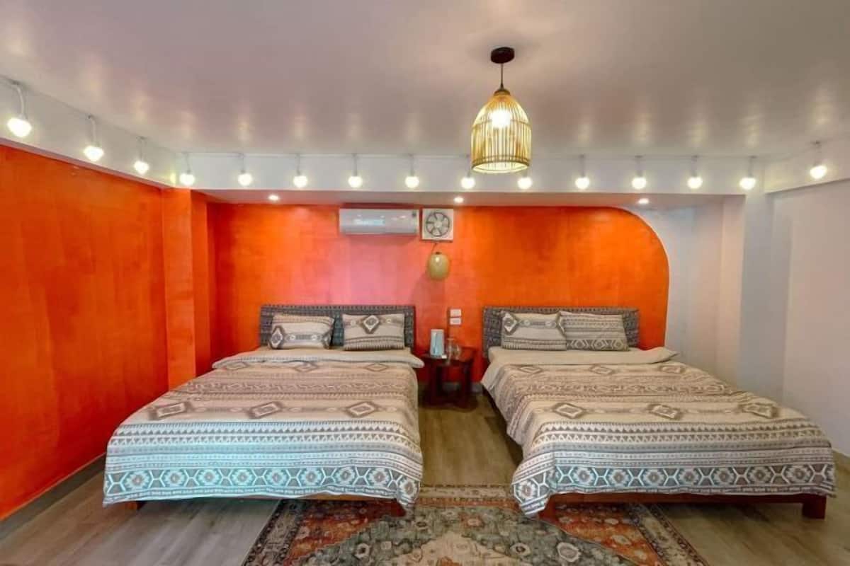 Hypo-allergenic bedding, blackout curtains, soundproofing, free WiFi