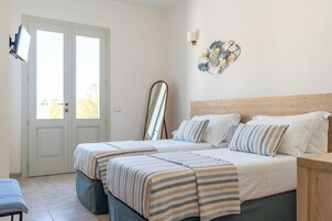 Classic Double or Twin Room | In-room safe, free WiFi